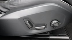 2025 (75) VOLVO XC60 2.0 B5P Plus Black Edition 5dr AWD Geartronic 5251154