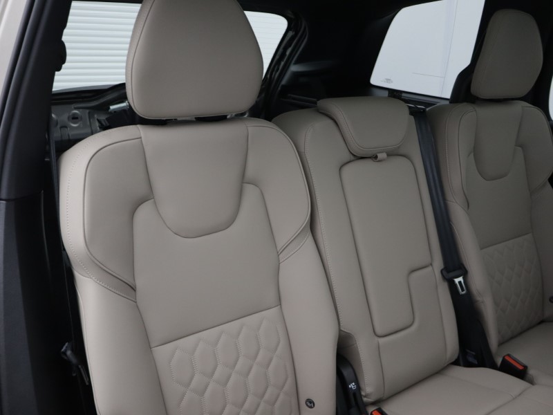 2025 (25) VOLVO XC90 2.0 B5P Plus Dark 5dr AWD Geartronic 5251376