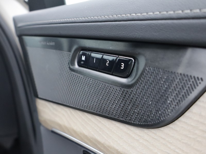 2025 (25) VOLVO XC90 2.0 B5P Plus Dark 5dr AWD Geartronic 5251352