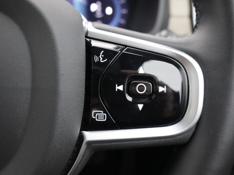 2025 (25) VOLVO XC90 2.0 B5P Plus Dark 5dr AWD Geartronic 5251378