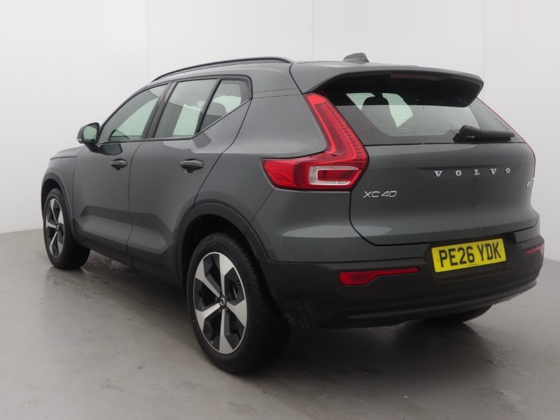 2026 (26) VOLVO XC40 2.0 B3P Plus Dark 5dr Auto 5429828