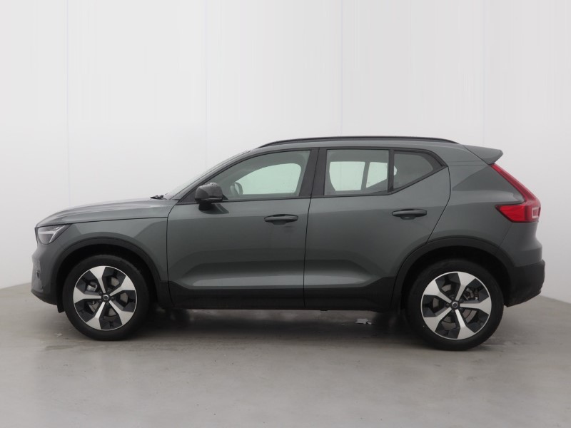 2026 (26) VOLVO XC40 2.0 B3P Plus Dark 5dr Auto 5429826