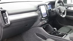 2026 (26) VOLVO XC40 2.0 B3P Plus Dark 5dr Auto 5429858