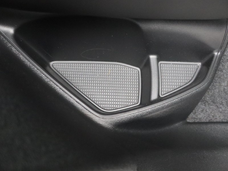 2026 (26) VOLVO XC40 2.0 B3P Plus Dark 5dr Auto 5429860