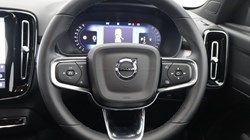 2026 (26) VOLVO XC40 2.0 B3P Plus Dark 5dr Auto 5429867