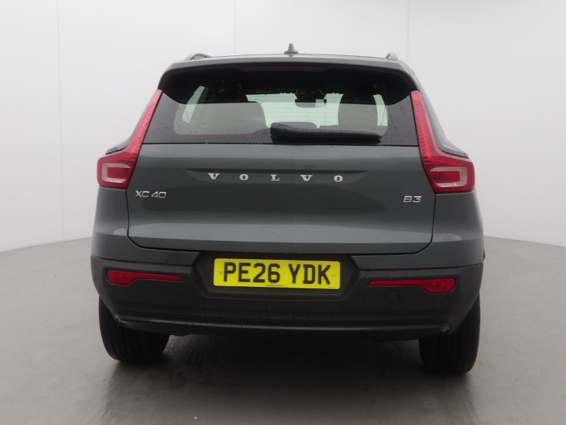 2026 (26) VOLVO XC40 2.0 B3P Plus Dark 5dr Auto 5429825