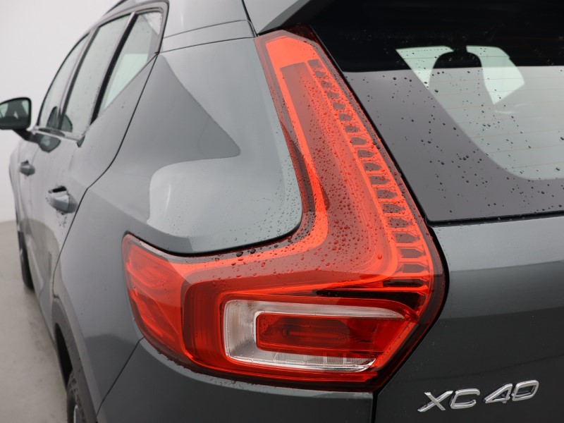 2026 (26) VOLVO XC40 2.0 B3P Plus Dark 5dr Auto 5429836