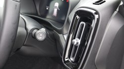 2026 (26) VOLVO XC40 2.0 B3P Plus Dark 5dr Auto 5429852