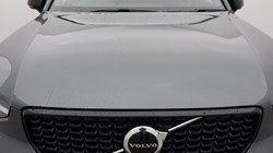 2026 (26) VOLVO XC40 2.0 B3P Plus Dark 5dr Auto 5429833