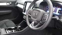 2026 (26) VOLVO XC40 2.0 B3P Plus Dark 5dr Auto 5429856