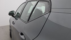 2026 (26) VOLVO XC40 2.0 B3P Plus Dark 5dr Auto 5429842