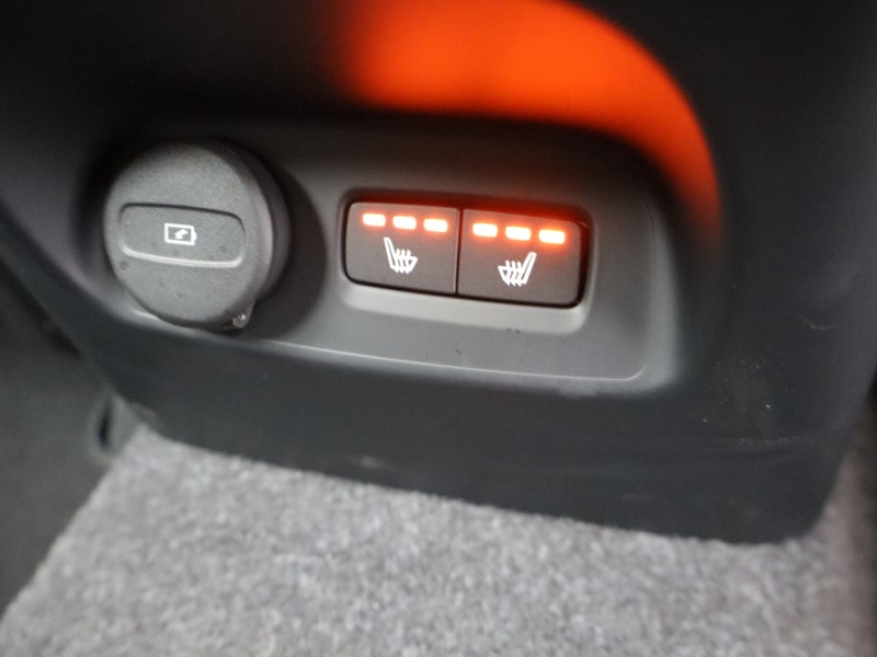 2026 (26) VOLVO XC40 2.0 B3P Plus Dark 5dr Auto 5429864