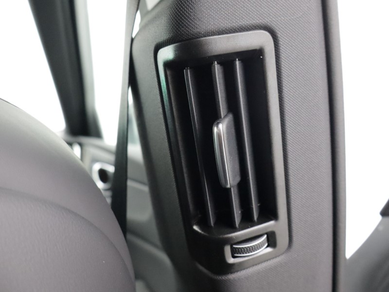 2026 (26) VOLVO XC60 2.0 B5P Plus Pro Black Edition 5dr AWD Geartronic 5174575