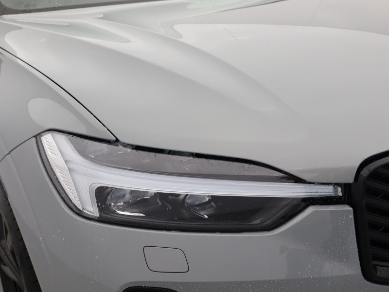 2026 (26) VOLVO XC60 2.0 B5P Plus Pro Black Edition 5dr AWD Geartronic 5174540