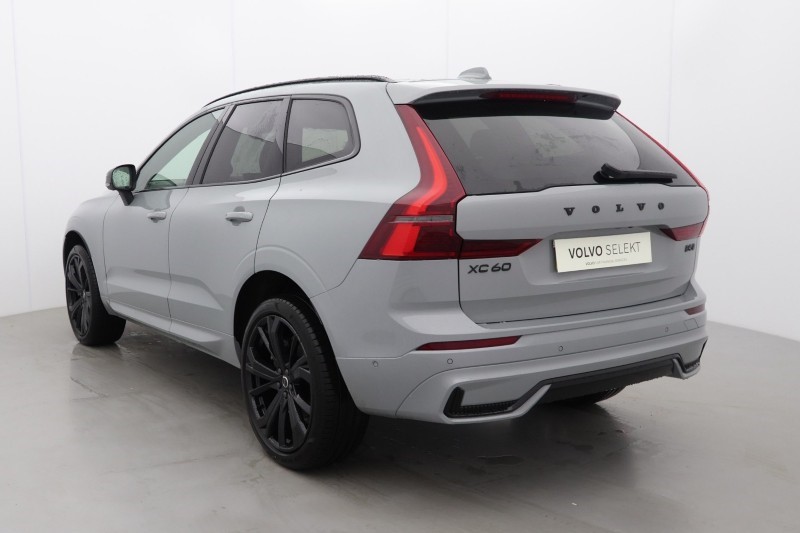 2026 (26) VOLVO XC60 2.0 B5P Plus Pro Black Edition 5dr AWD Geartronic 5174598
