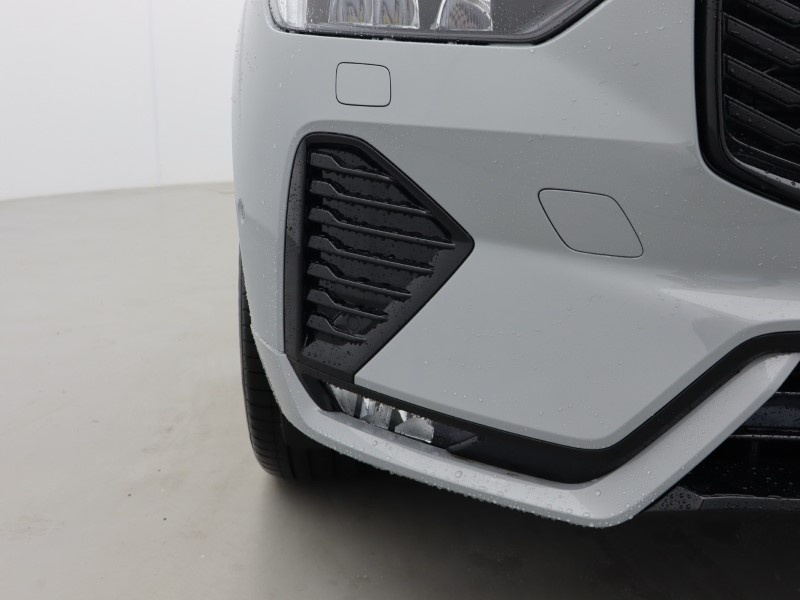 2026 (26) VOLVO XC60 2.0 B5P Plus Pro Black Edition 5dr AWD Geartronic 5174544