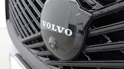 2026 (26) VOLVO XC60 2.0 B5P Plus Pro Black Edition 5dr AWD Geartronic 5174543