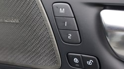 2026 (26) VOLVO XC60 2.0 B5P Plus Pro Black Edition 5dr AWD Geartronic 5174561