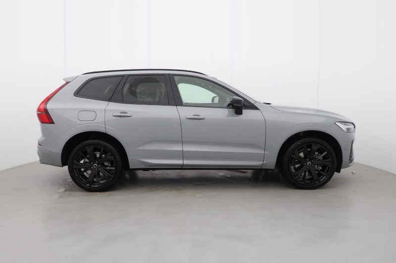 2026 (26) VOLVO XC60 2.0 B5P Plus Pro Black Edition 5dr AWD Geartronic 5174597