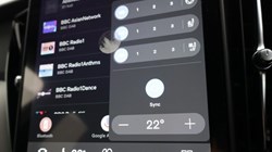 2026 (26) VOLVO XC60 2.0 B5P Plus Pro Black Edition 5dr AWD Geartronic 5174587