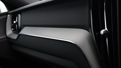 2026 (26) VOLVO XC60 2.0 B5P Plus Pro Black Edition 5dr AWD Geartronic 5174591
