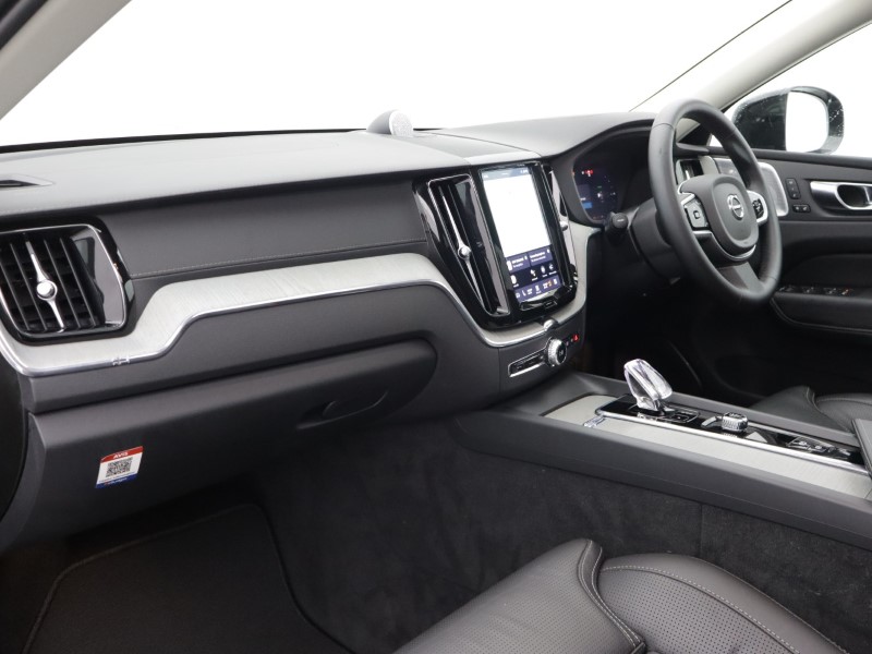 2025 (25) VOLVO XC60 2.0 T8 [455] PHEV Ultra Dark 5dr AWD Geartronic 5213934