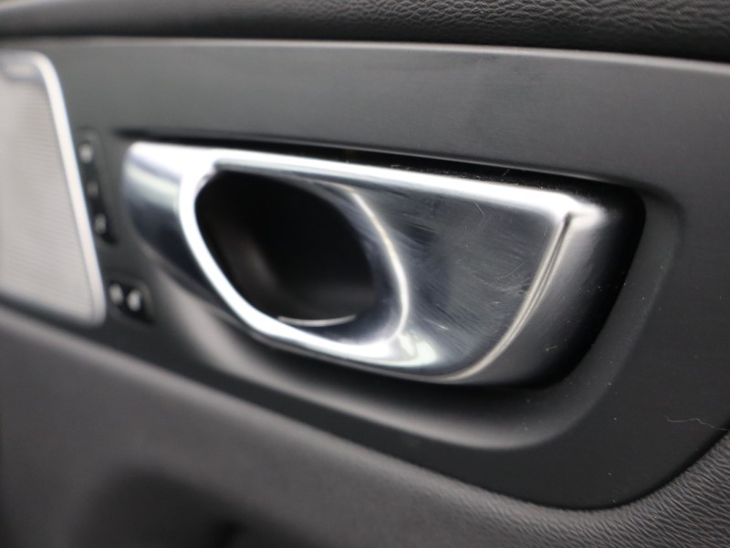 2025 (25) VOLVO XC60 2.0 T8 [455] PHEV Ultra Dark 5dr AWD Geartronic 5213925