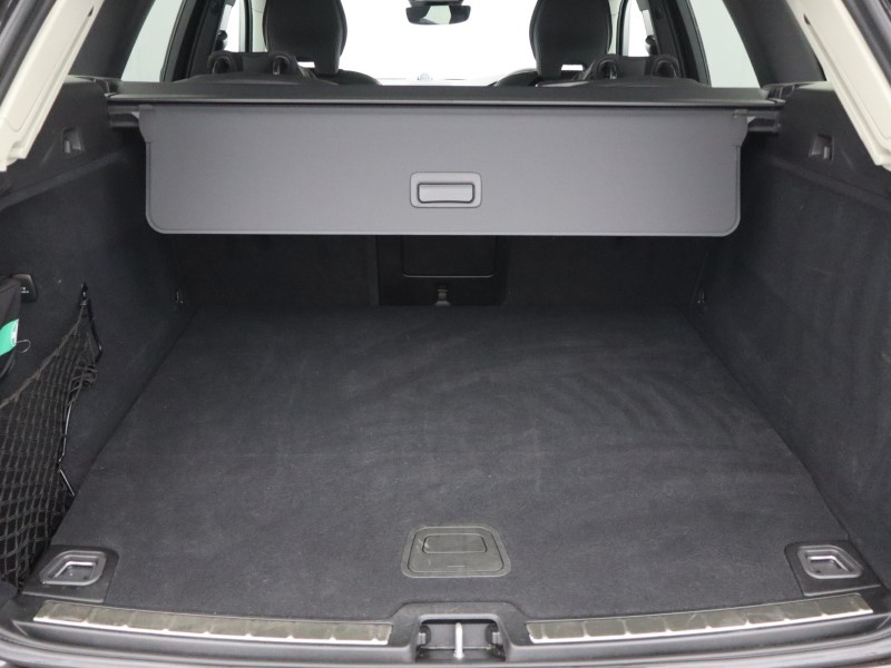 2025 (25) VOLVO XC60 2.0 T8 [455] PHEV Ultra Dark 5dr AWD Geartronic 5213914