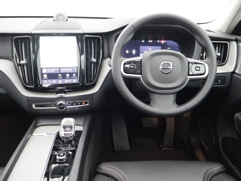 2025 (25) VOLVO XC60 2.0 T8 [455] PHEV Ultra Dark 5dr AWD Geartronic 5213944