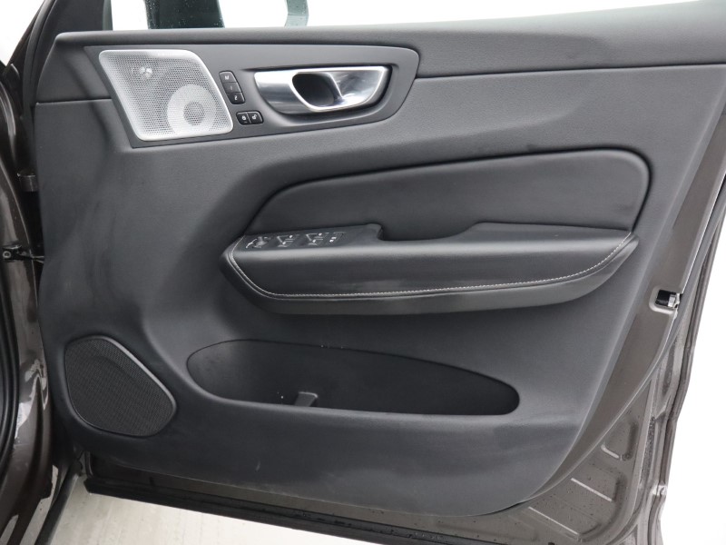 2025 (25) VOLVO XC60 2.0 T8 [455] PHEV Ultra Dark 5dr AWD Geartronic 5213922