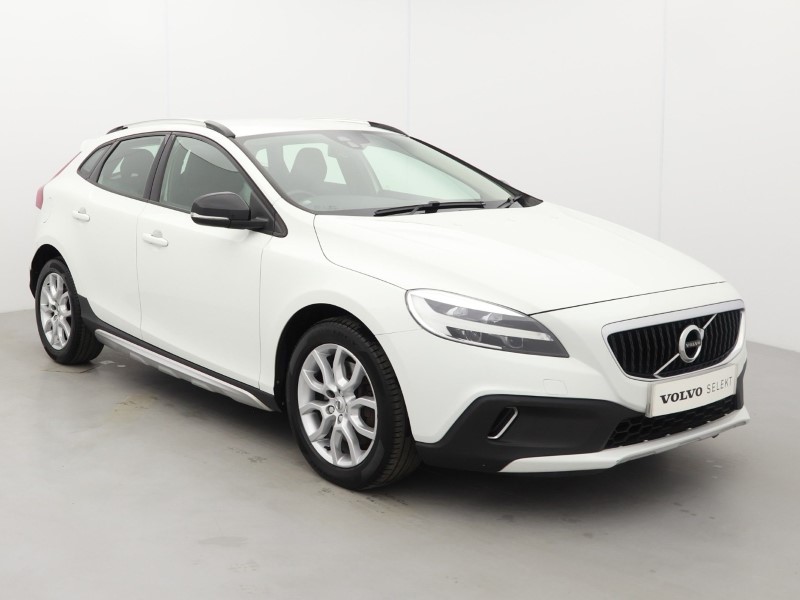 2019 (19) VOLVO V40 T3 [152] Cross Country 5dr Geartronic