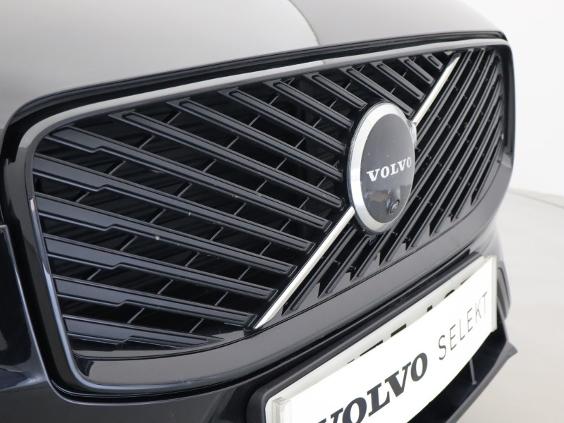 2025 (75) VOLVO XC60 2.0 B5P Plus Dark 5dr AWD Geartronic 5203166