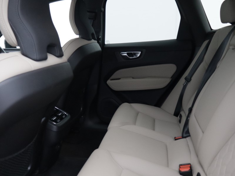 2025 (75) VOLVO XC60 2.0 B5P Plus Dark 5dr AWD Geartronic 5203181
