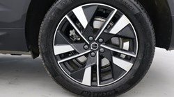 2025 (75) VOLVO XC60 2.0 B5P Plus Dark 5dr AWD Geartronic 5203178