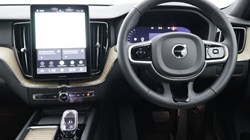 2025 (75) VOLVO XC60 2.0 B5P Plus Dark 5dr AWD Geartronic 5203201