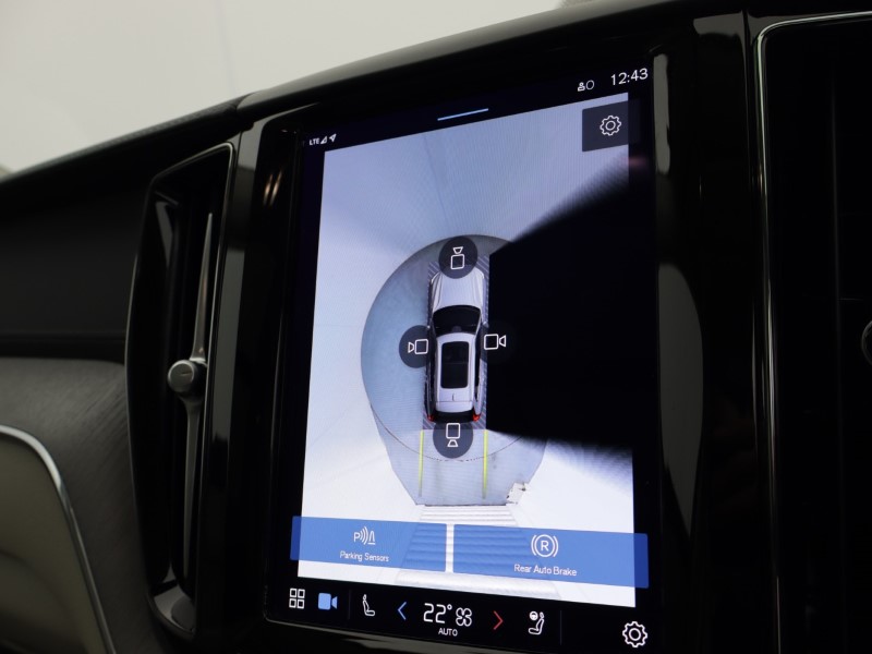 2023 (73) VOLVO XC60 2.0 T8 [455] RC PHEV Ultimate Dark 5dr AWD Gtron 5198331