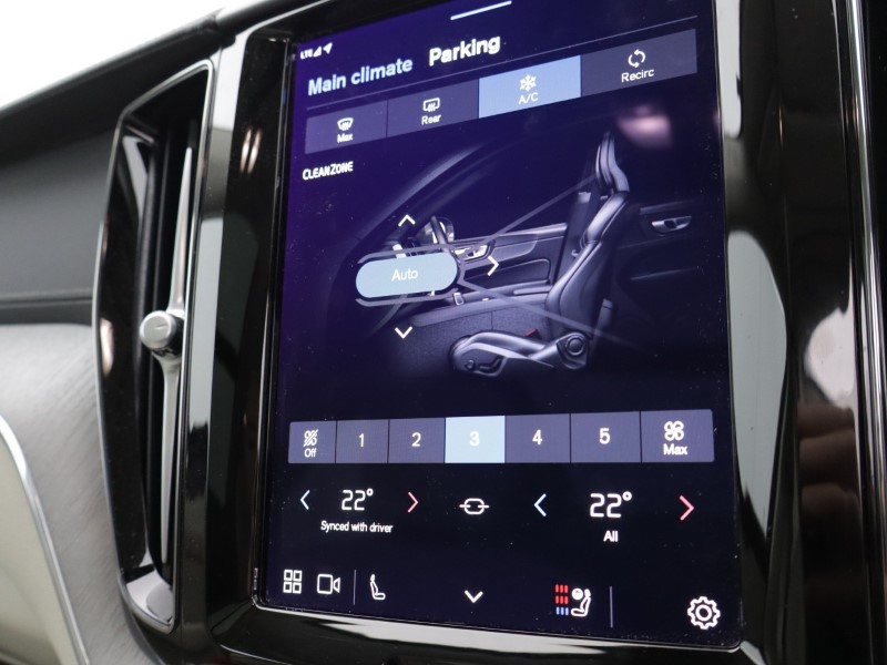 2023 (73) VOLVO XC60 2.0 T8 [455] RC PHEV Ultimate Dark 5dr AWD Gtron 5198335