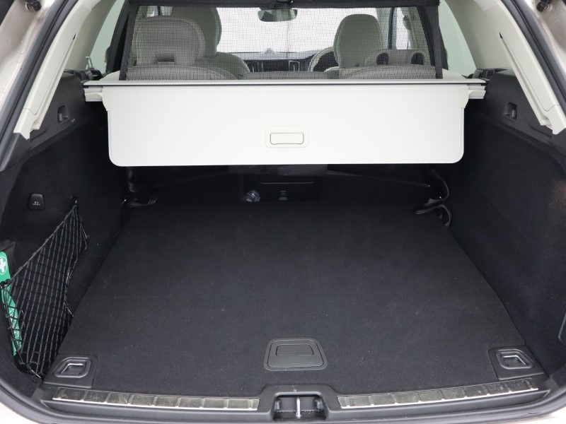 2023 (73) VOLVO XC60 2.0 T8 [455] RC PHEV Ultimate Dark 5dr AWD Gtron 5198298