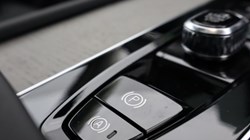 2025 (75) VOLVO XC90 2.0 T8 PHEV Ultra Dark 5dr AWD Geartronic 5270243