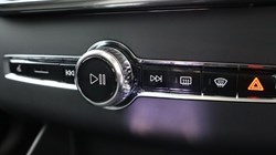 2025 (75) VOLVO XC90 2.0 T8 PHEV Ultra Dark 5dr AWD Geartronic 5270241