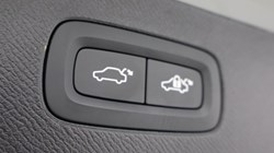 2025 (75) VOLVO XC90 2.0 T8 PHEV Ultra Dark 5dr AWD Geartronic 5270202