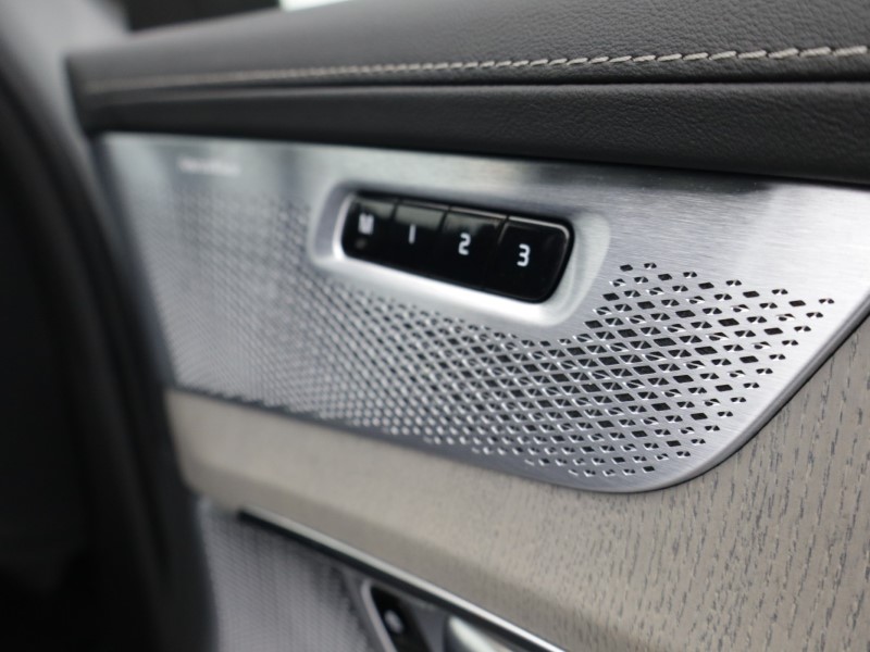 2025 (75) VOLVO XC90 2.0 T8 PHEV Ultra Dark 5dr AWD Geartronic 5270210