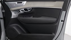 2025 (75) VOLVO XC90 2.0 T8 PHEV Ultra Dark 5dr AWD Geartronic 5270209