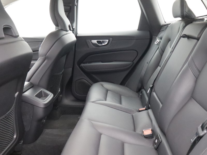 2022 (22) VOLVO XC60 2.0 B5P Core 5dr AWD Geartronic 5227771