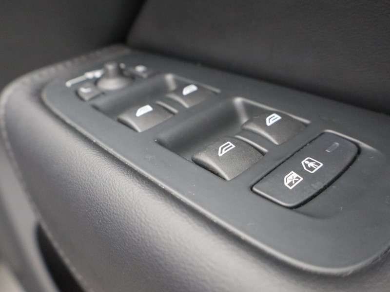 2022 (22) VOLVO XC60 2.0 B5P Core 5dr AWD Geartronic 5227774