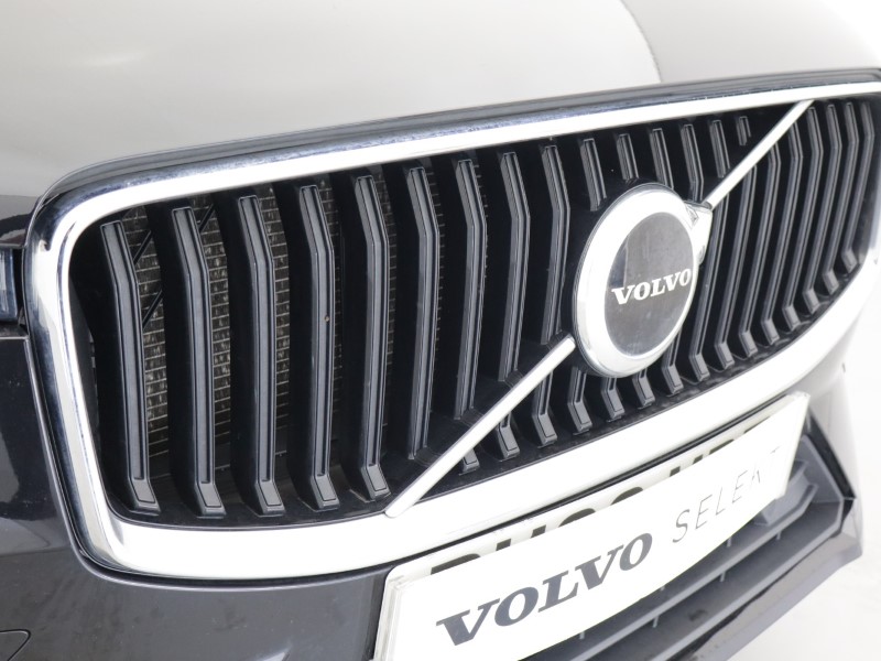 2022 (22) VOLVO XC60 2.0 B5P Core 5dr AWD Geartronic 5227755
