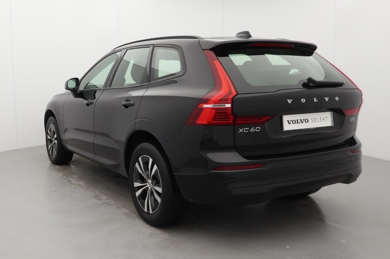 2022 (22) VOLVO XC60 2.0 B5P Core 5dr AWD Geartronic 5227805