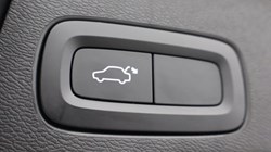 2022 (22) VOLVO XC60 2.0 B5P Core 5dr AWD Geartronic 5227766