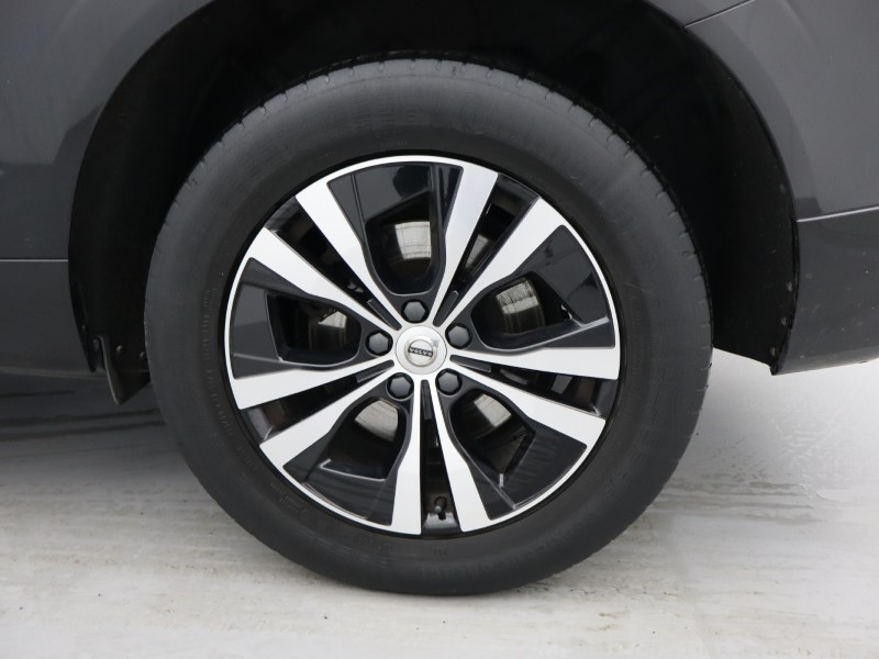 2022 (22) VOLVO XC60 2.0 B5P Core 5dr AWD Geartronic 5227768