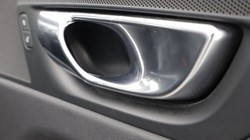 2022 (22) VOLVO XC60 2.0 B5P Core 5dr AWD Geartronic 5227775